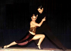 TANGO-FOTO-19-300x214