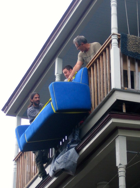 nothing like a few bored neighbors to lend a hand!