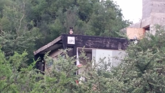 la Casa Jipi along the path to Cuesta Blanca